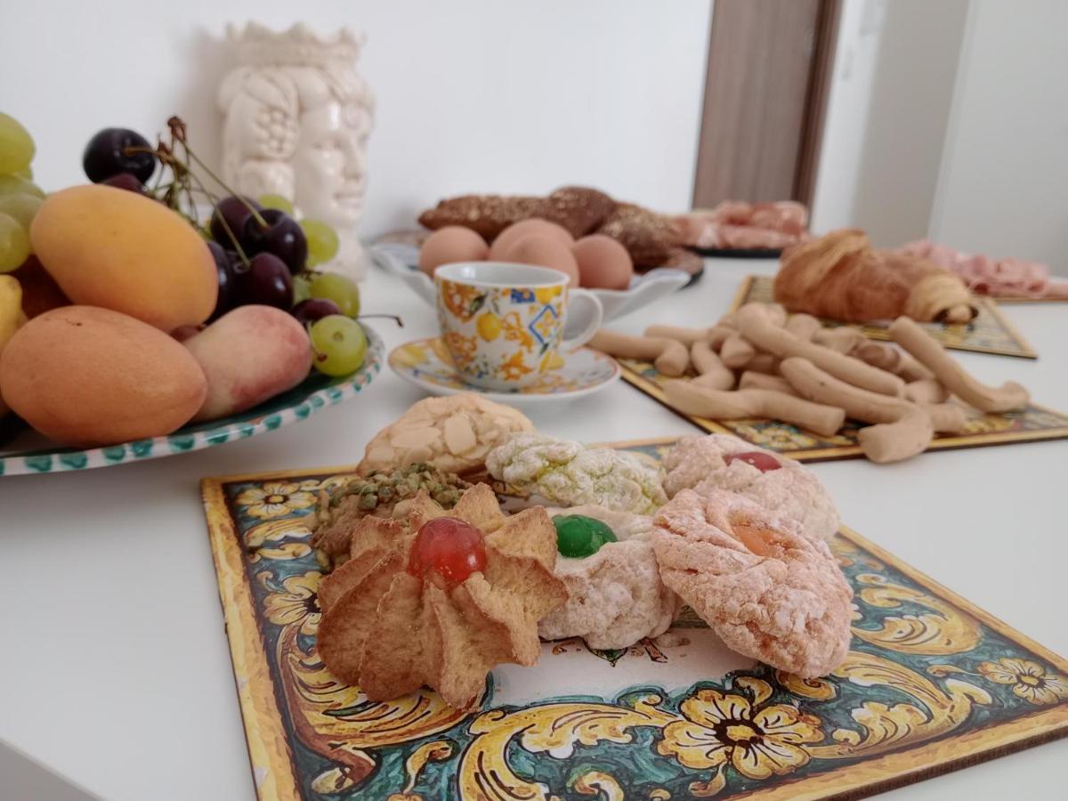 Bed and Breakfast La Valigia Sul Letto CTA Exterior foto